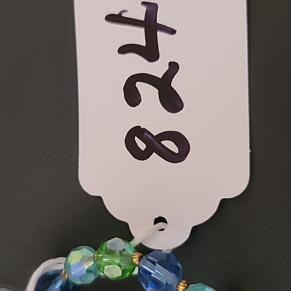 Vintage faceted glass bead 18" necklace blue and green box clasp wire strung - Picture 7 of 7